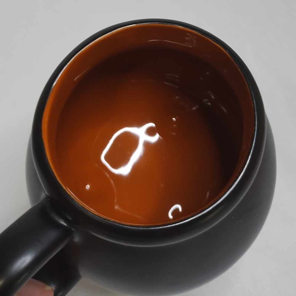 Hyde And Eek! Boutique Halloween Trick or Treat Black Cauldron Stoneware Mug - Picture 3 of 7